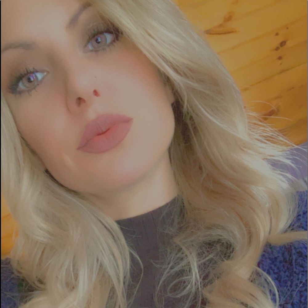 Meet your Posher, Brittany